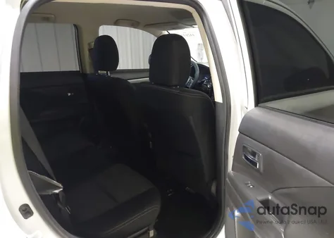 2018 Mitsubishi Outlander Se z USA, uszkodzony, nr VIN JA4AZ3A32JZ042875